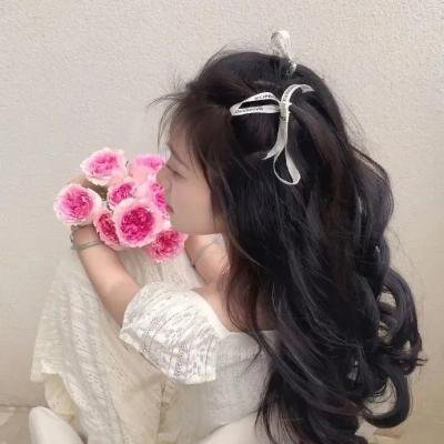 头部网红又出大瓜：离婚传闻疯传，服务器被挤瘫痪，短时间内