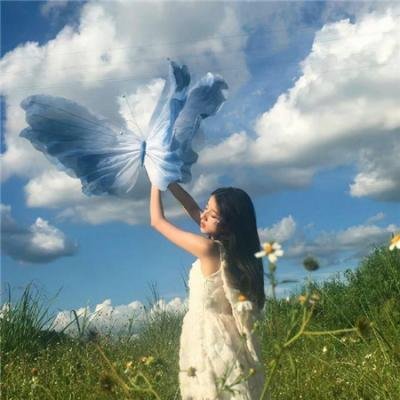 独家爆料：某天后之女恋爱脑怒怼网友，品牌方解约，短时间内
